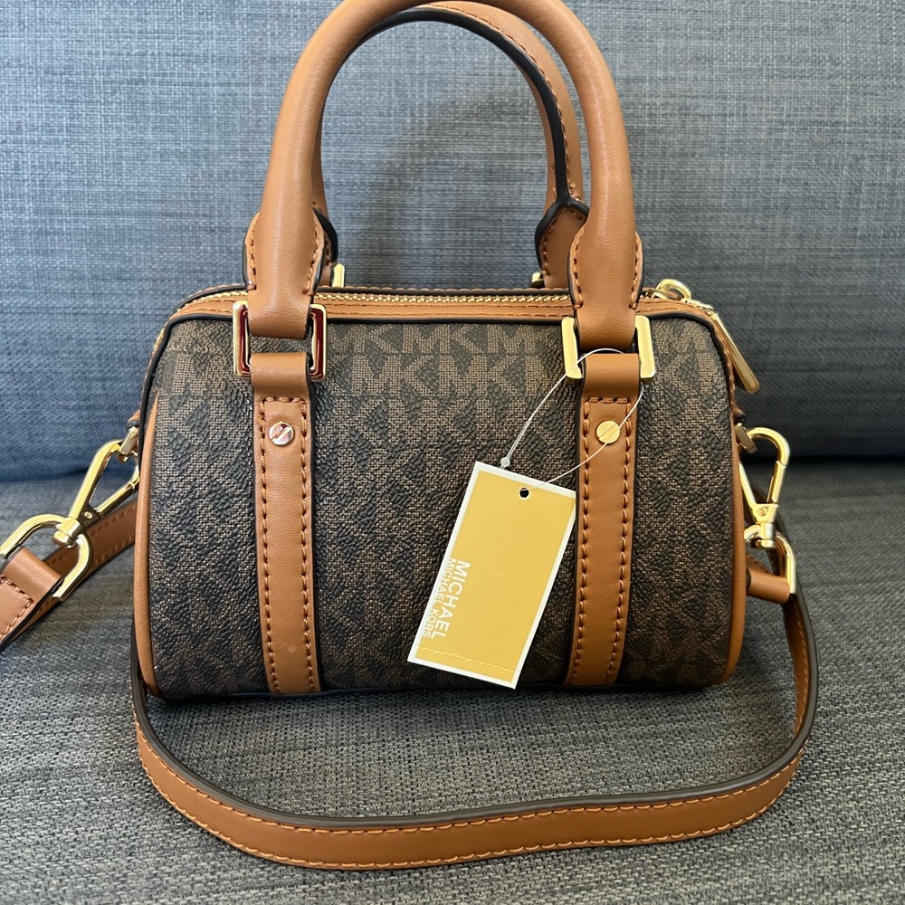 NWT MICHAEL KORS BEDFORD LEGACY EXTRA SMALL DUFFLE CROSSBODY MINI SATCHEL - Picture 3 of 11